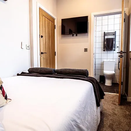 Holiday home Vip 3br Grade2 Luxurious Industrial House With Wood Fire, Electric Blinds And Big Cast Iron Windows In The Heart Of The Jq Birmingham