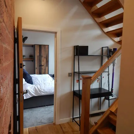Vip 3br Grade2 Luxurious Industrial House With Wood Fire, Electric Blinds And Big Cast Iron Windows In The Heart Of The Jq